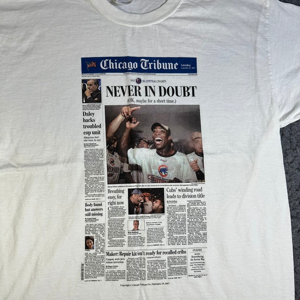 Chicago Cubs Soriano 2007 Chicago Tribune Newspaper T-Shirt L - Picture 7 of 7